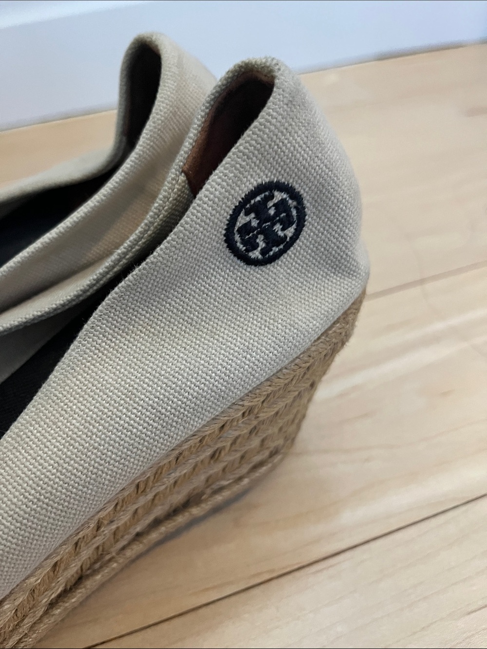 Tory Burch Black and Cream Espadrille Wedge Peep-Toe Heels - Picture 2 of 8